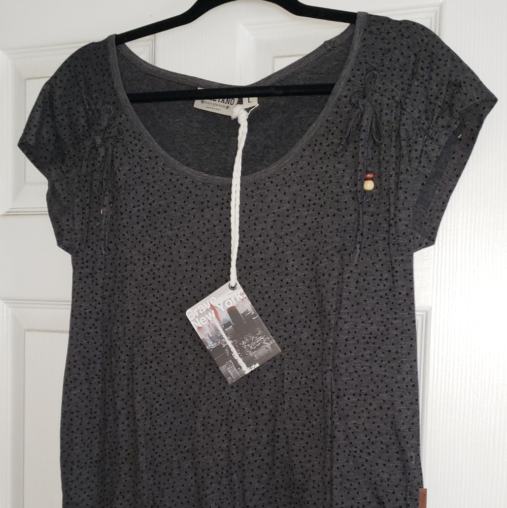 Naketano Lightweight Tshirt Blouse Top